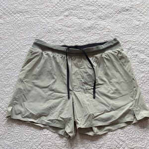 Ten Thousand Set Short